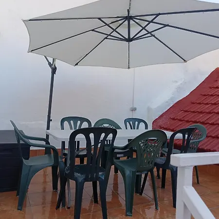 Amplia Casa Entera Con Patio Y Terraza Familia Y Grupo De Amigos